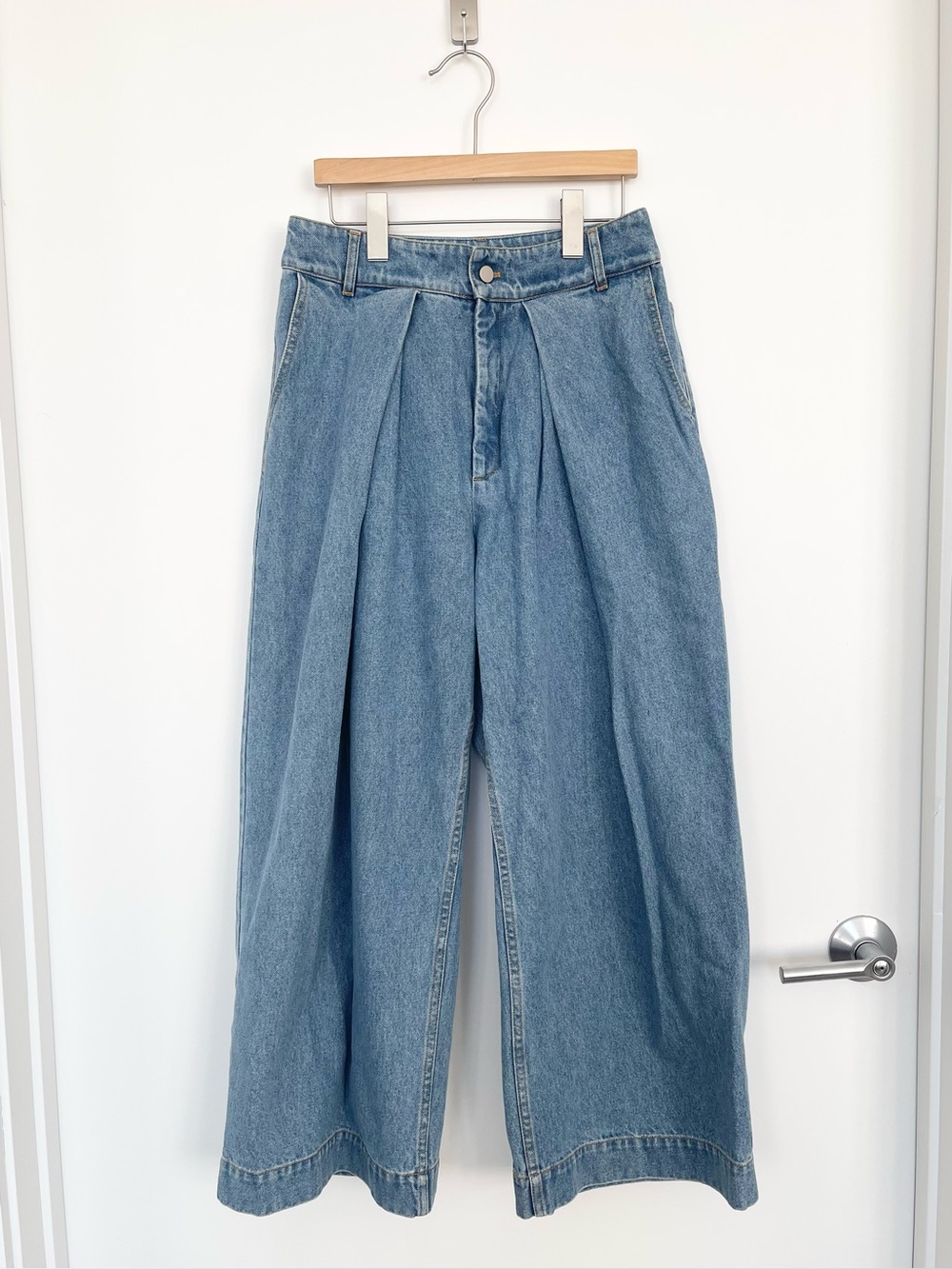 Christian Wijnants Pleat Front Wide Leg Jeans